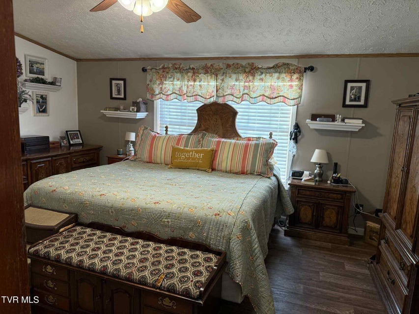 Photo #23: 6042 Cherry Lane