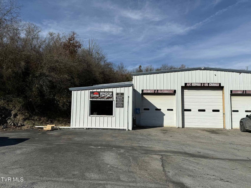 Photo #8: 605 Trent Street