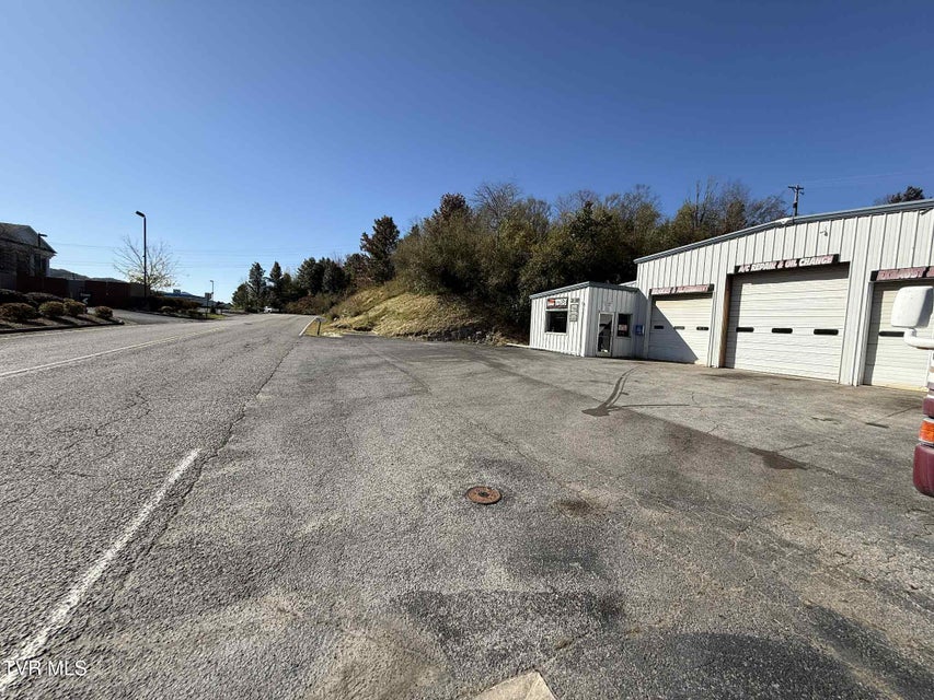 Photo #11: 605 Trent Street