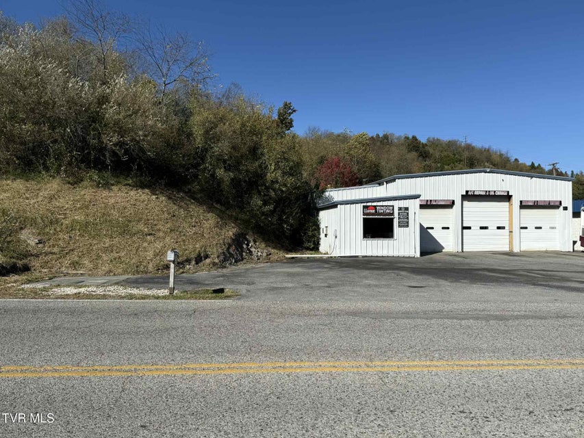 Photo #17: 605 Trent Street