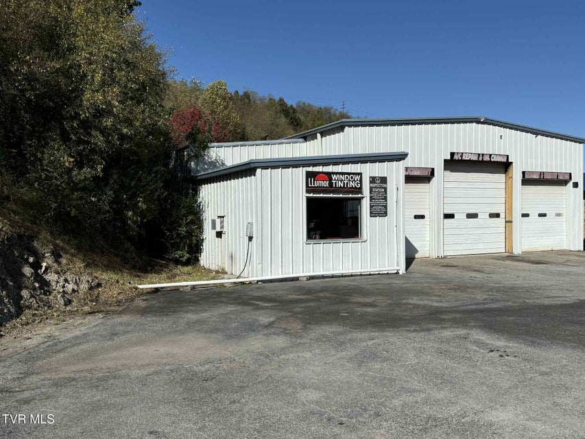 Photo #19: 605 Trent Street