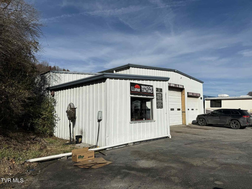 Photo #21: 605 Trent Street