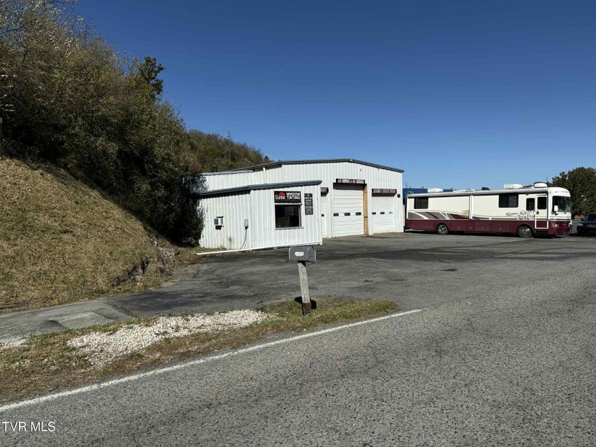 Photo #32: 605 Trent Street