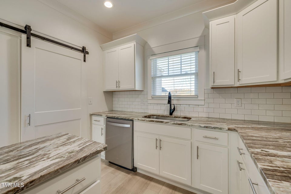 Photo #12: 168 Gunners Way