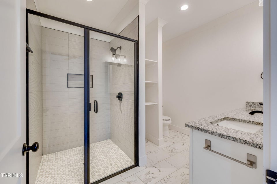 Photo #18: 168 Gunners Way