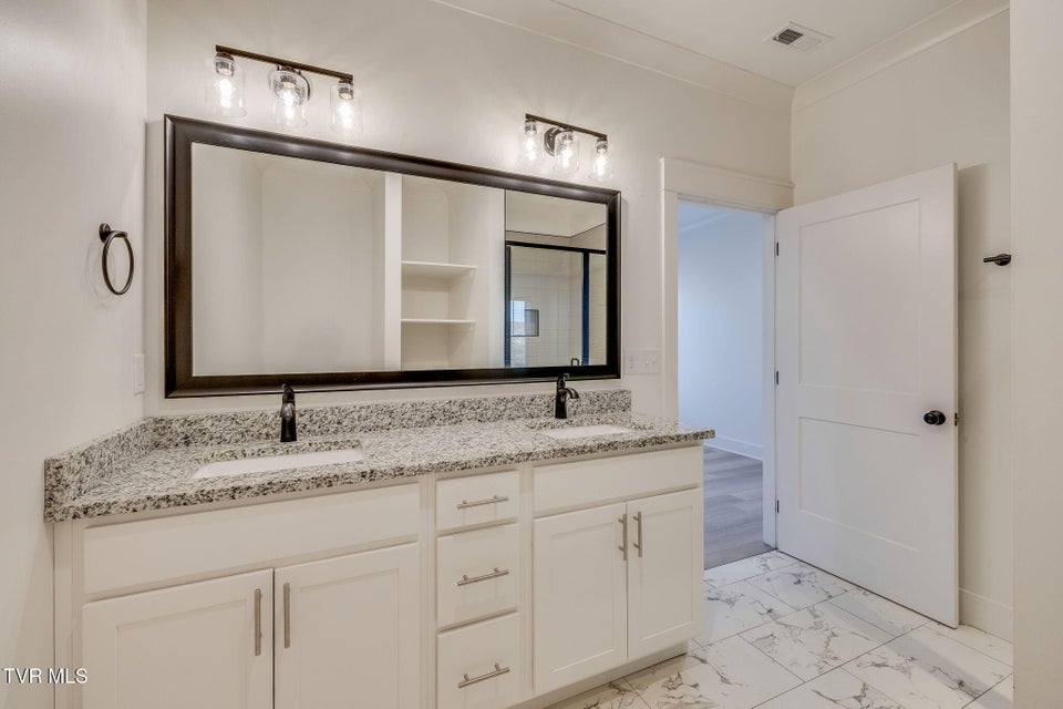 Photo #19: 168 Gunners Way