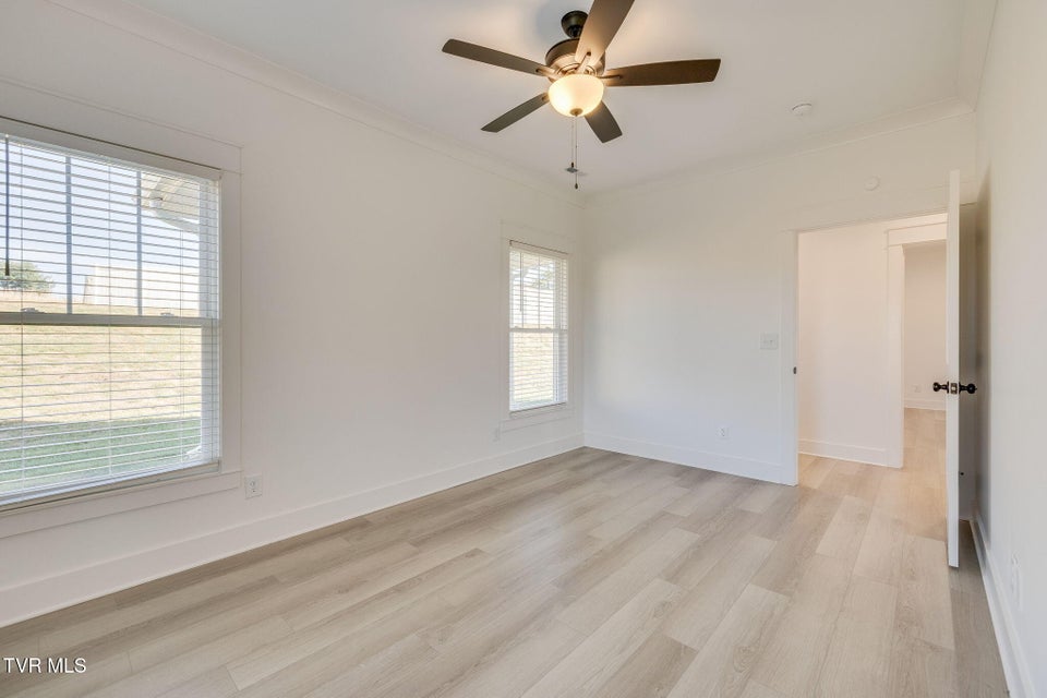 Photo #22: 168 Gunners Way