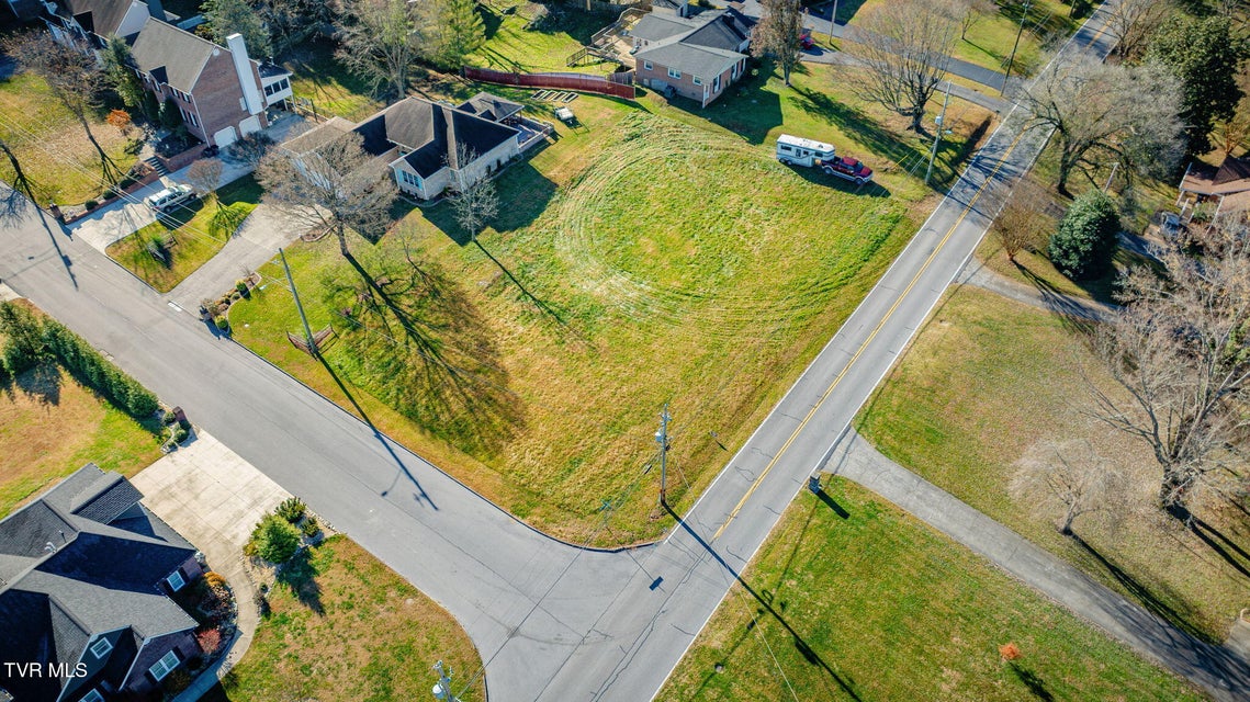 Photo #4: Tbd Leaf Point Point