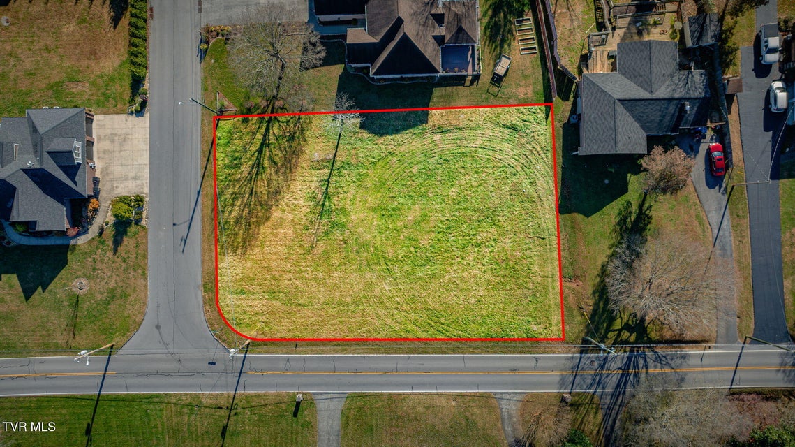 Photo #16: Tbd Leaf Point Point