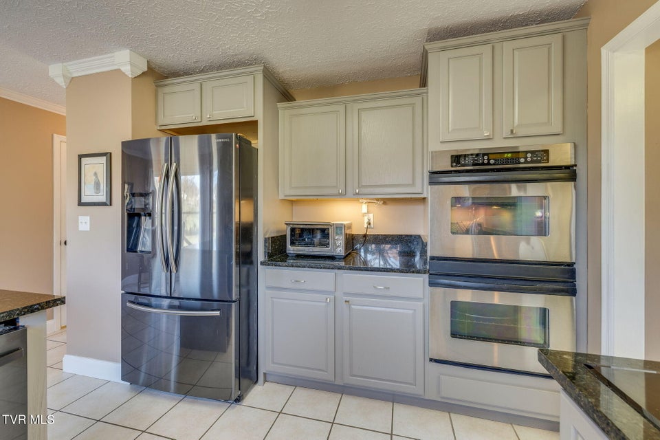 Photo #17: 124 Highland Hills Drive