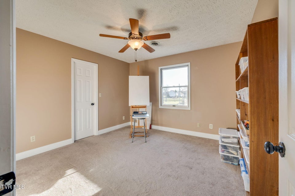 Photo #37: 124 Highland Hills Drive