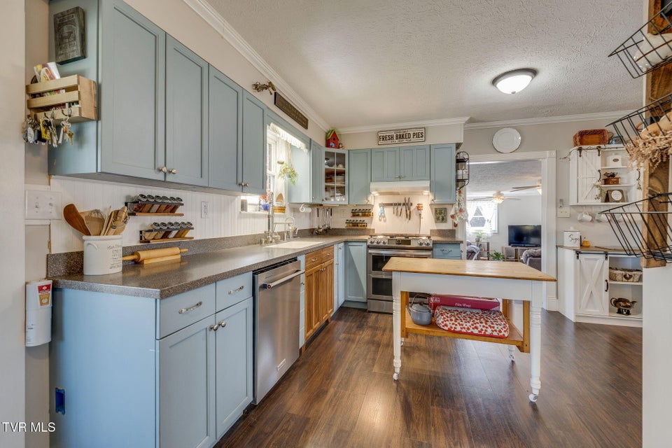 Photo #11: 567 Long Town Road