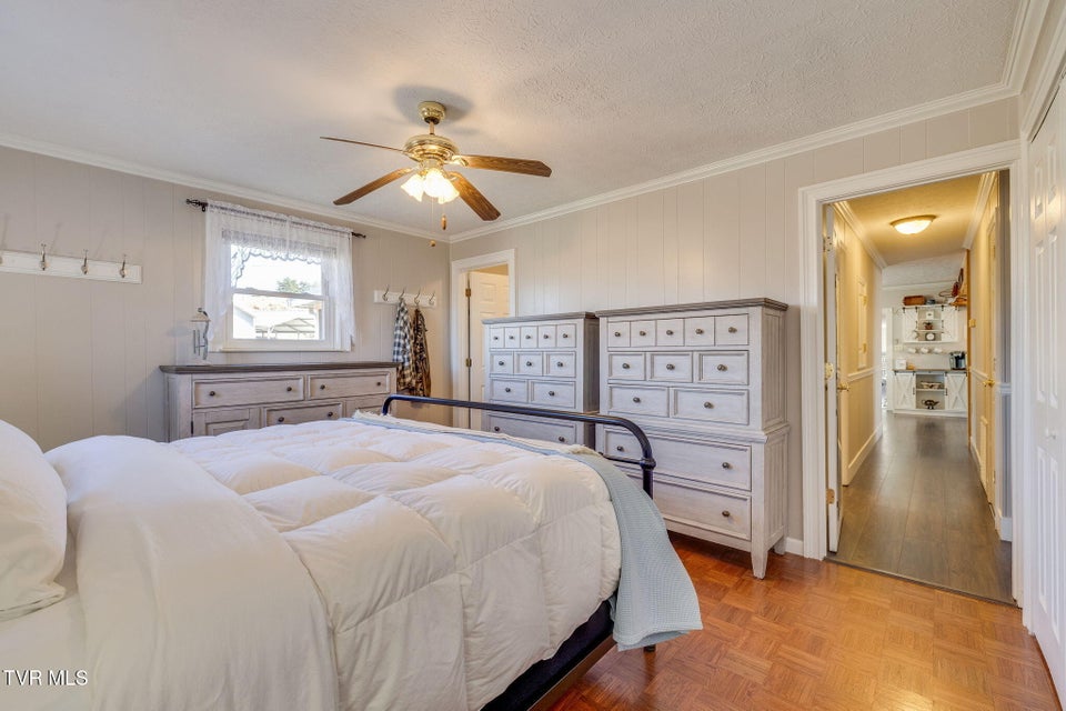 Photo #19: 567 Long Town Road