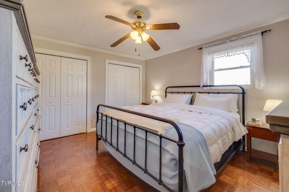 Photo #20: 567 Long Town Road