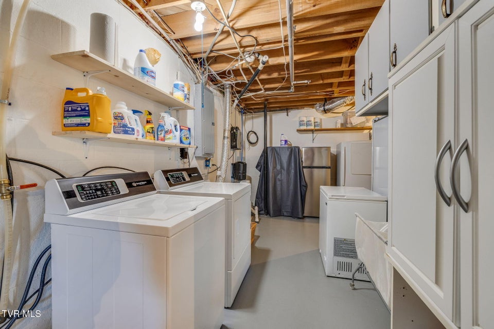 Photo #31: 567 Long Town Road