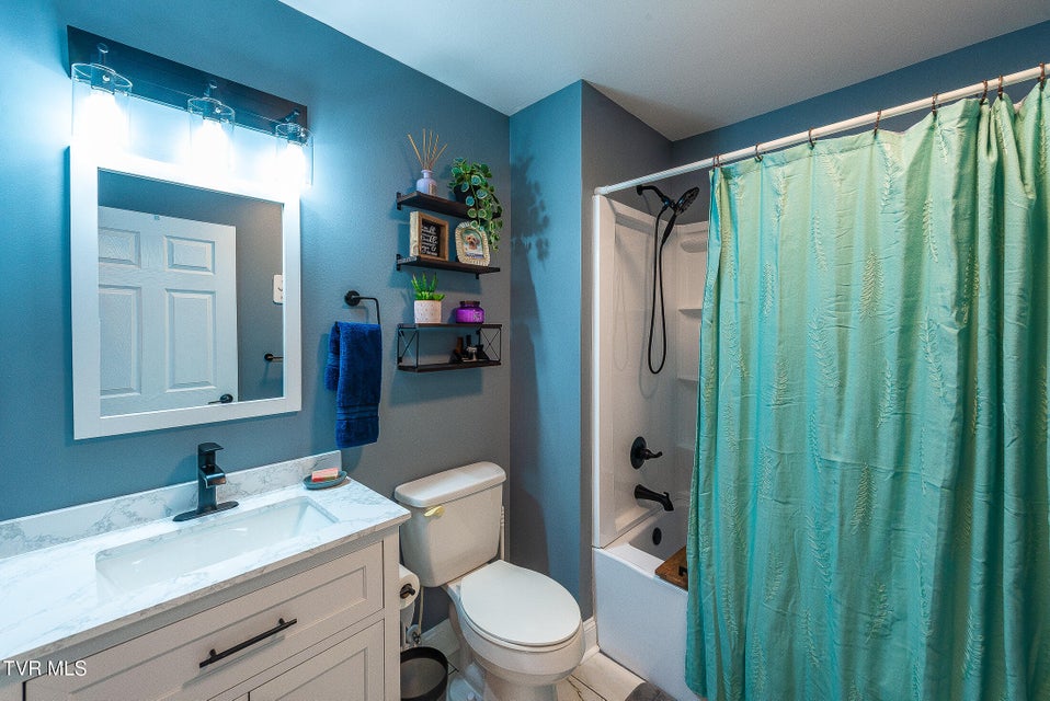 Photo #38: 24290 Flax Road