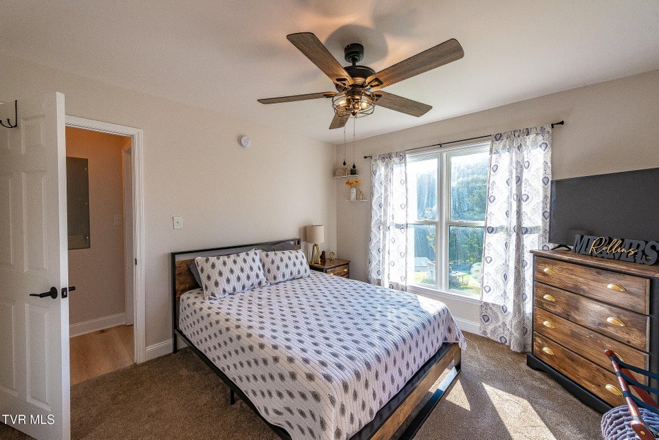 Photo #22: 24290 Flax Road