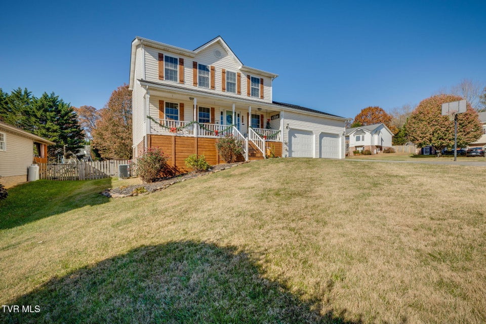 Photo #3: 102 Ebony Lane