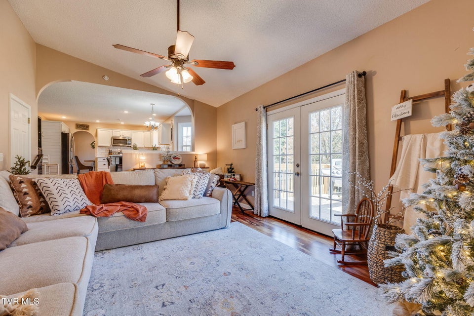 Photo #18: 102 Ebony Lane