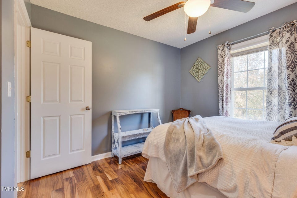 Photo #27: 102 Ebony Lane