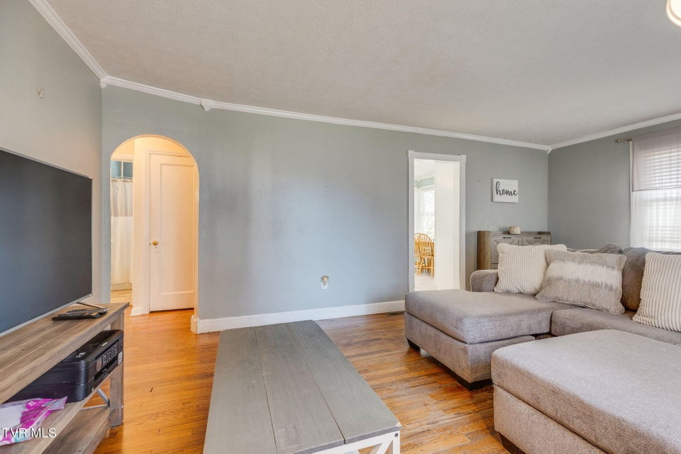 Photo #11: 1649 Carolina Avenue