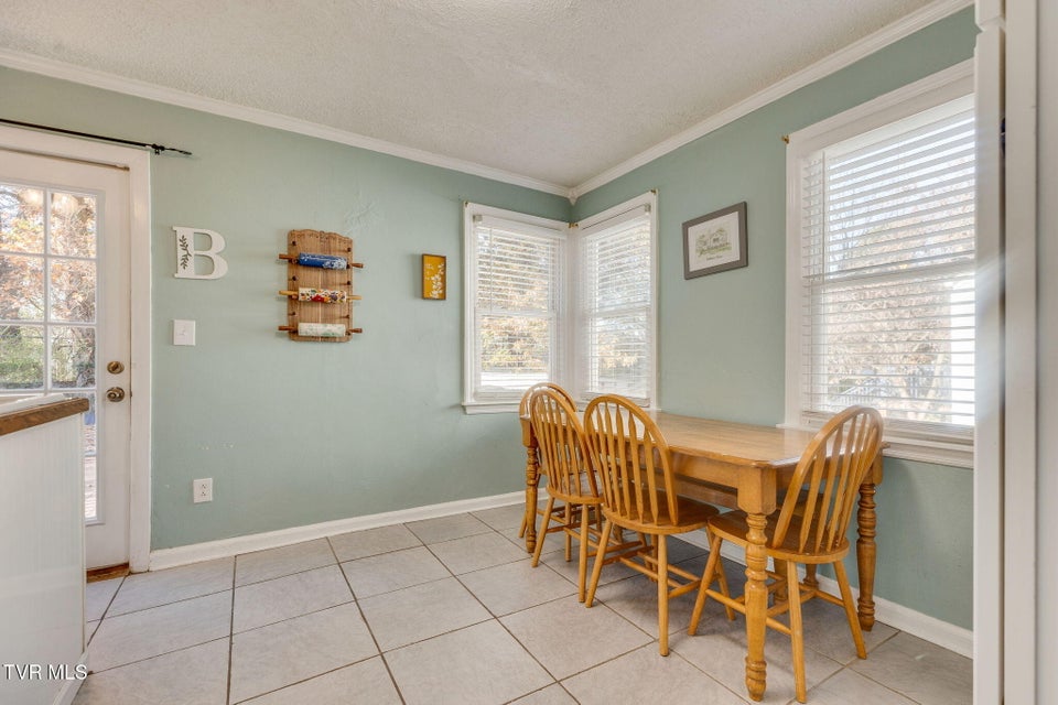 Photo #12: 1649 Carolina Avenue