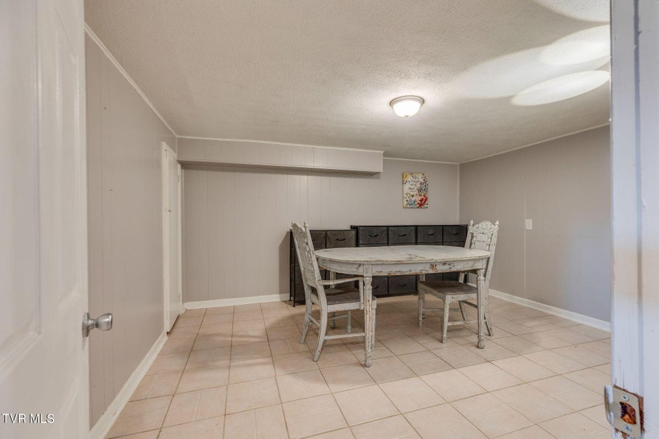 Photo #30: 1649 Carolina Avenue