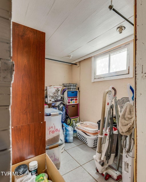 Photo #33: 1649 Carolina Avenue