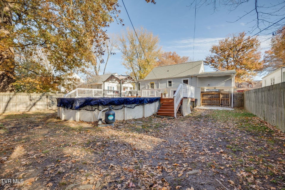 Photo #34: 1649 Carolina Avenue