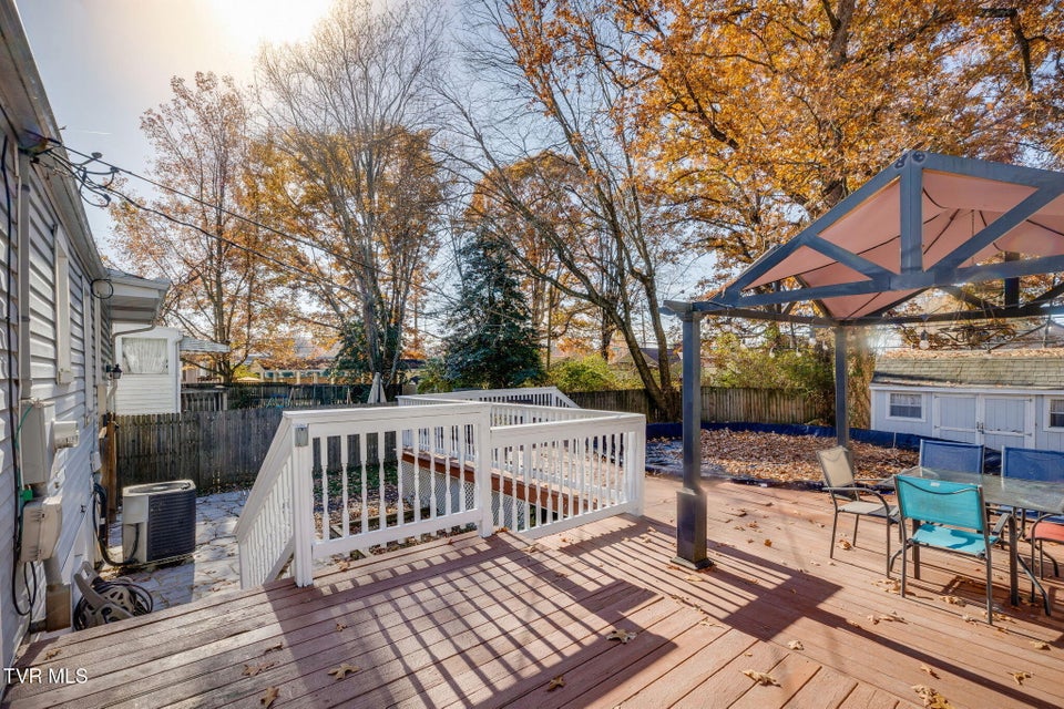 Photo #37: 1649 Carolina Avenue