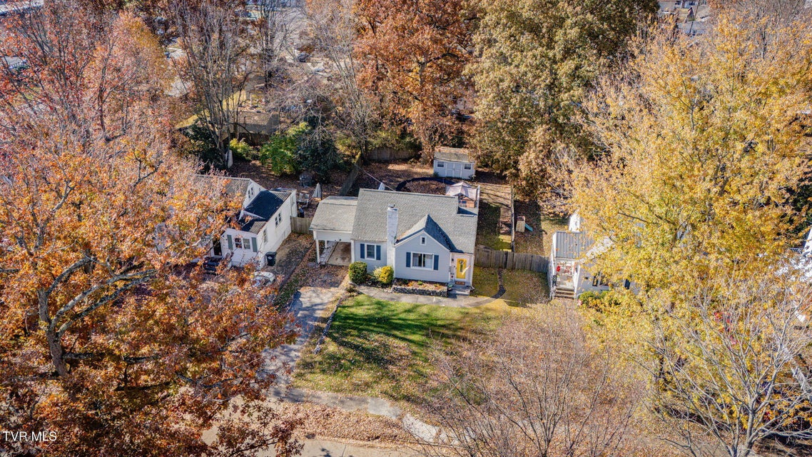 Photo #39: 1649 Carolina Avenue