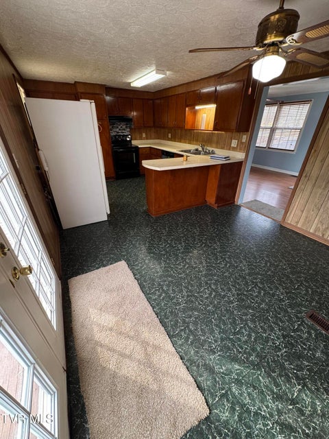 Photo #18: 129 Meadow Lark Lane Lane