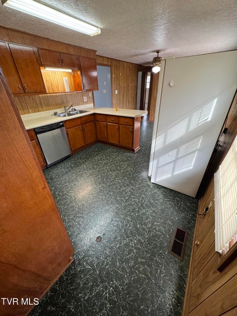 Photo #20: 129 Meadow Lark Lane Lane