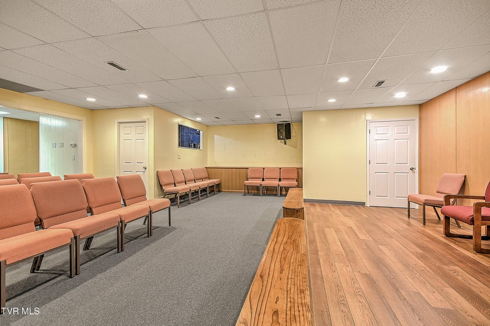 Photo #26: 105 Martin Road