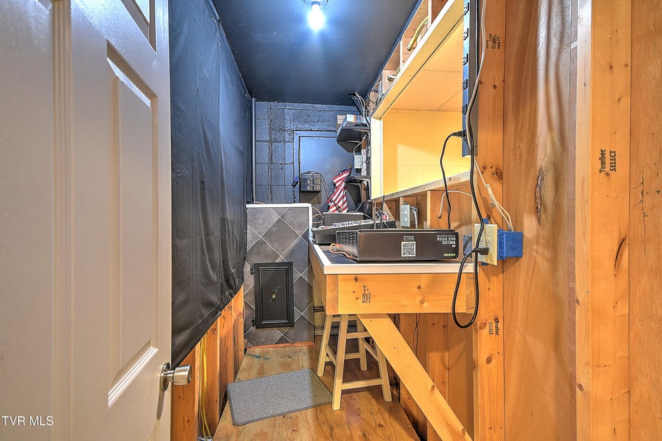 Photo #28: 105 Martin Road