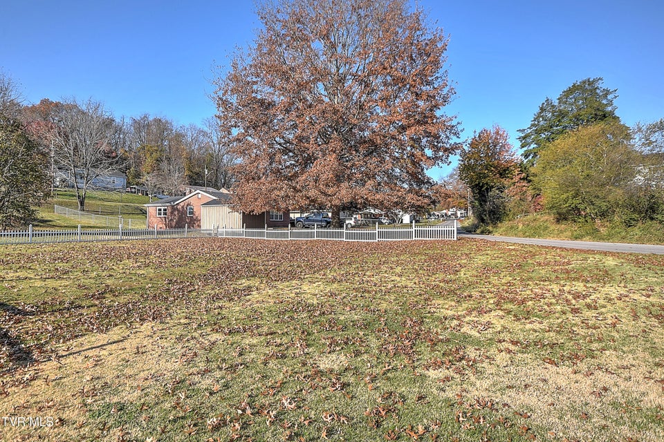 Photo #31: 105 Martin Road