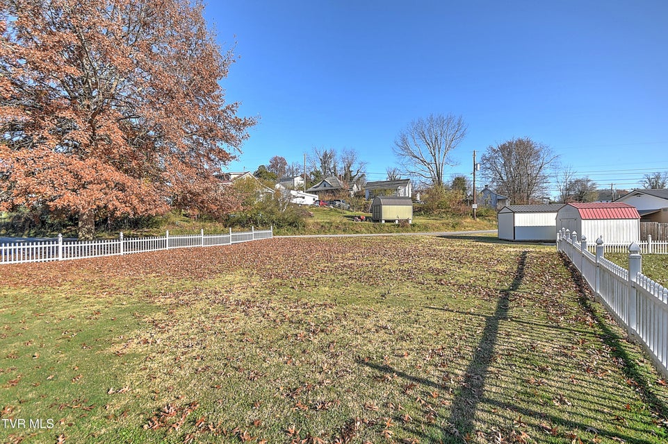 Photo #33: 105 Martin Road