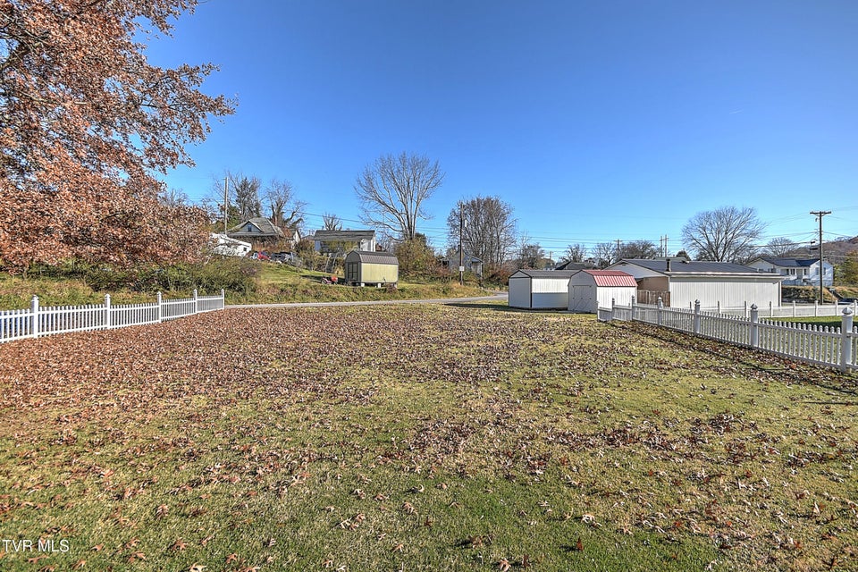 Photo #34: 105 Martin Road