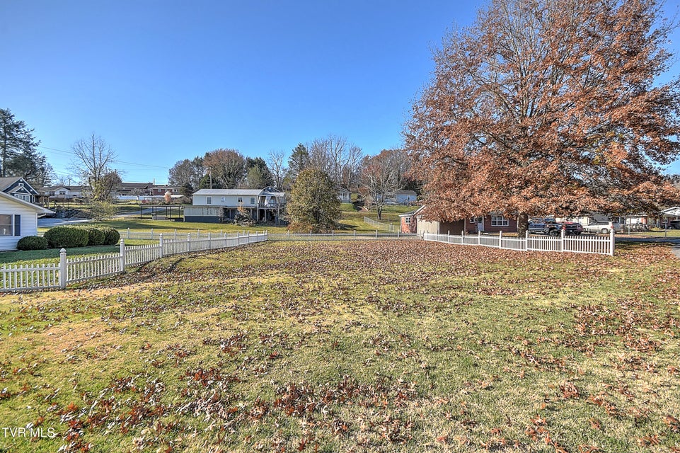 Photo #37: 105 Martin Road