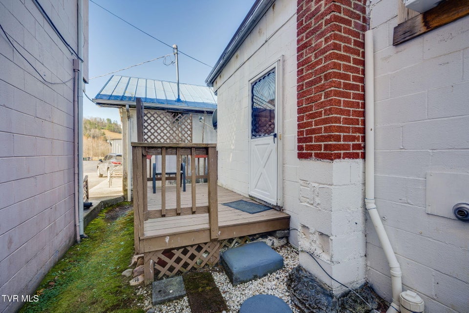 Photo #5: 418 Church Street