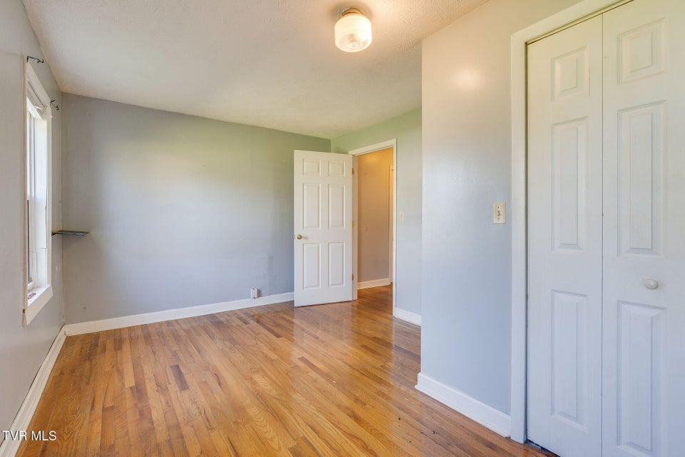 Photo #15: 418 Church Street