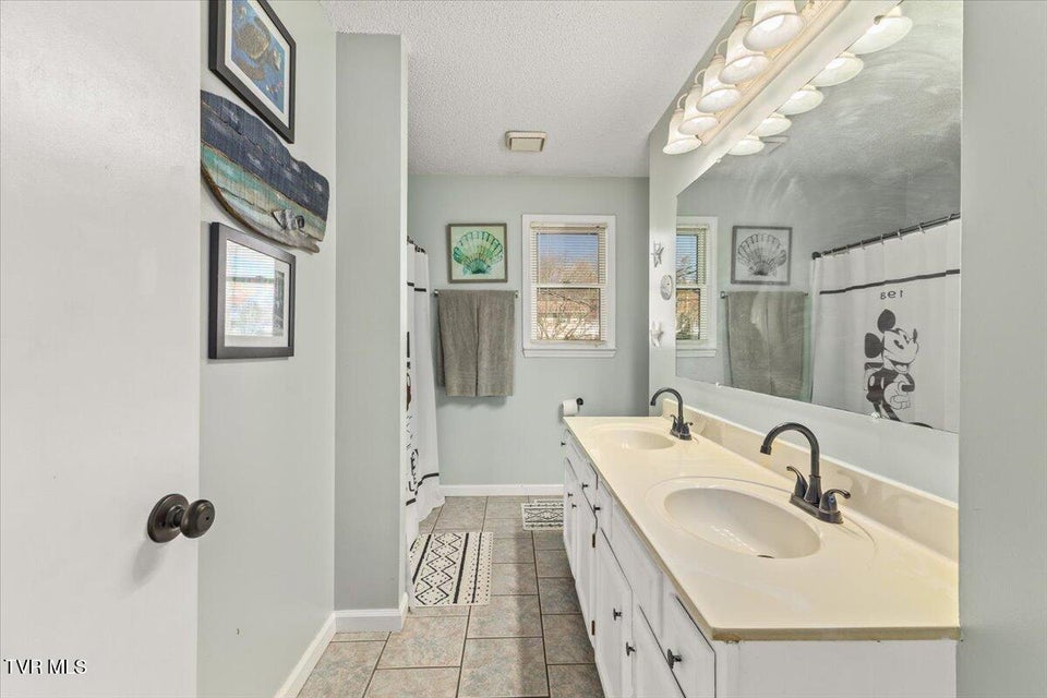 Photo #25: 4613 June Drive