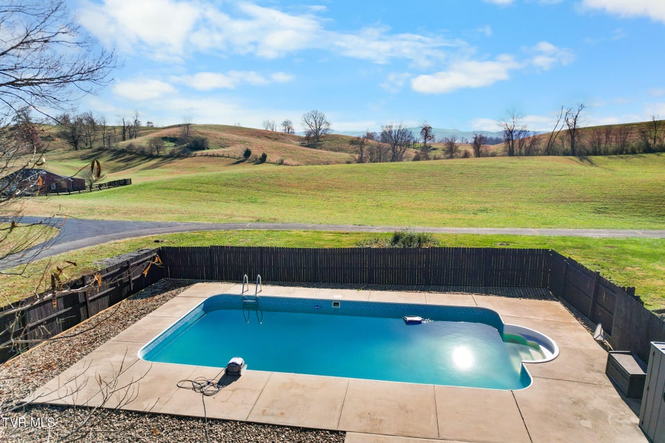 Photo #70: 105 S Monte Vista Drive