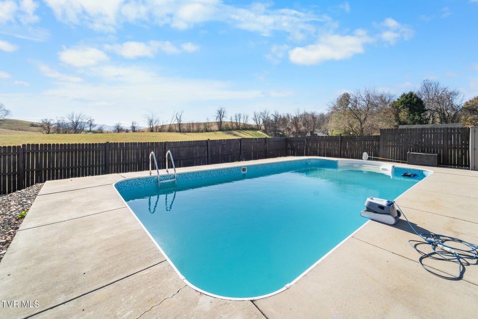 Photo #62: 105 S Monte Vista Drive