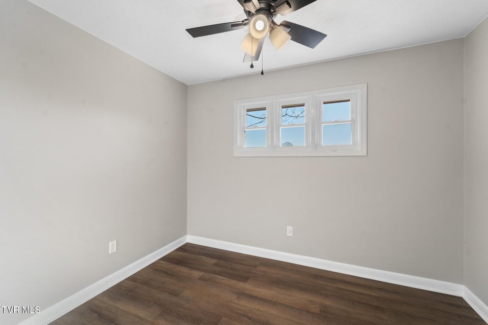 Photo #34: 105 S Monte Vista Drive