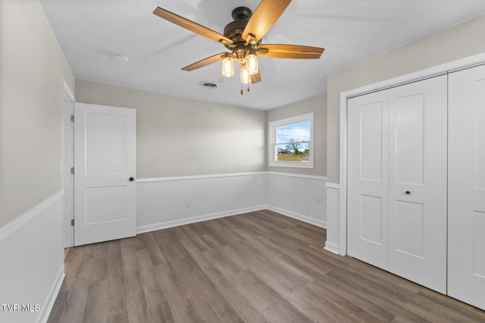 Photo #33: 105 S Monte Vista Drive