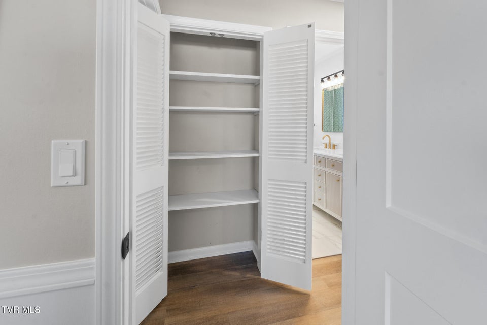 Photo #35: 105 S Monte Vista Drive