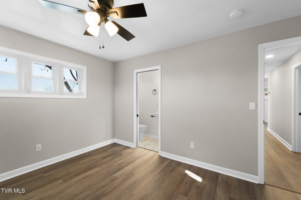 Photo #40: 105 S Monte Vista Drive