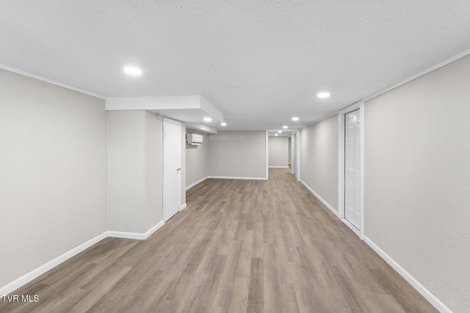 Photo #49: 105 S Monte Vista Drive