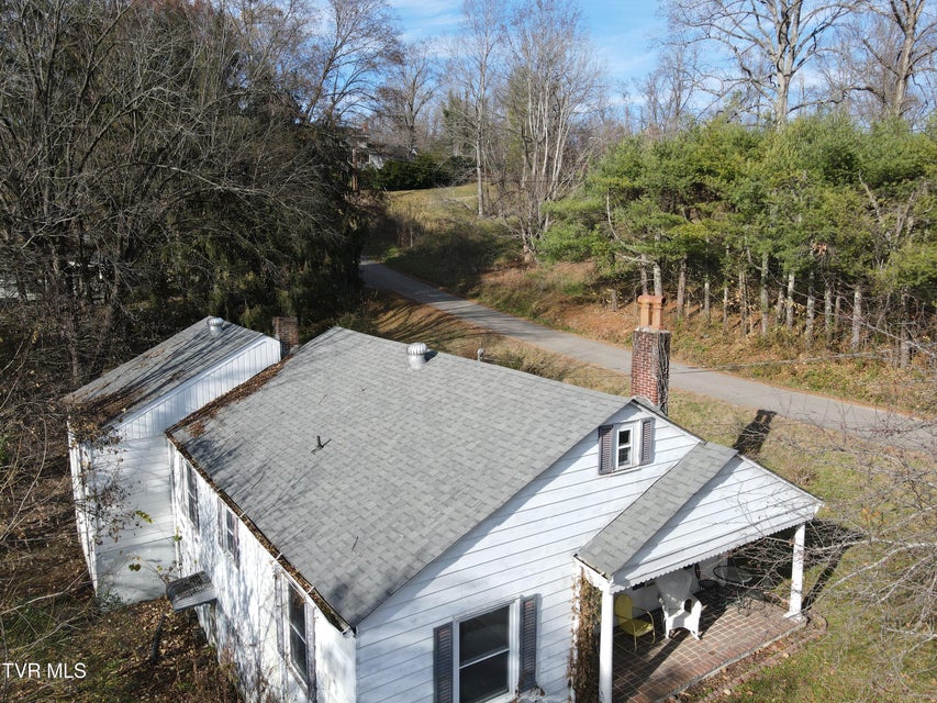 Photo #8: 209 Greenwood Avenue